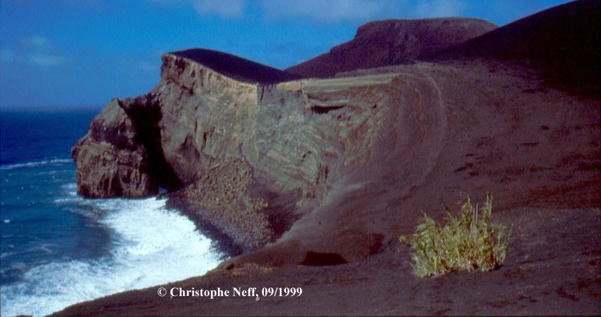 Blick auf Capelinhos Sept 1999