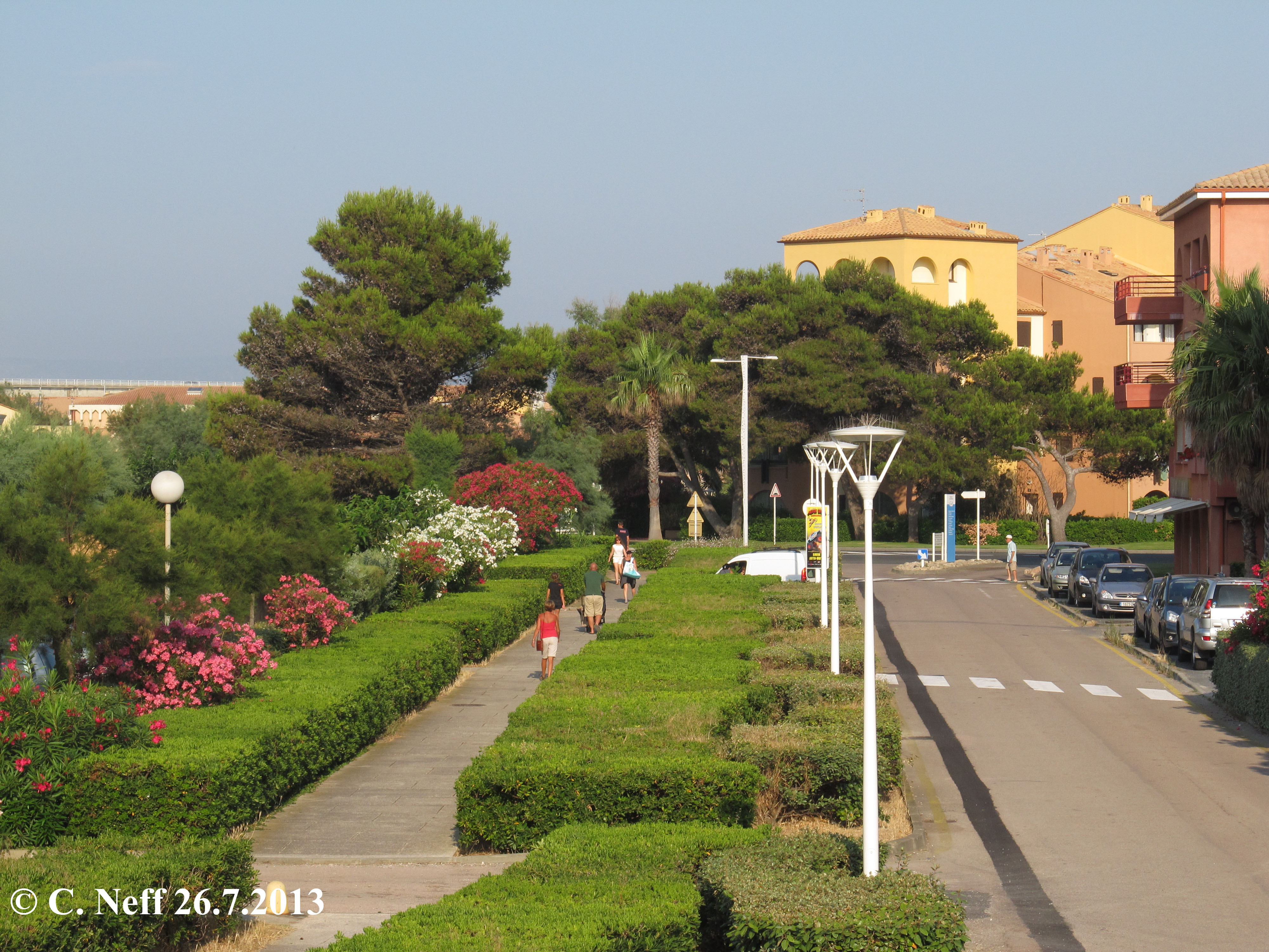 Espaces verts Port Leucate (Rue de la Mayral) 26.07.2013