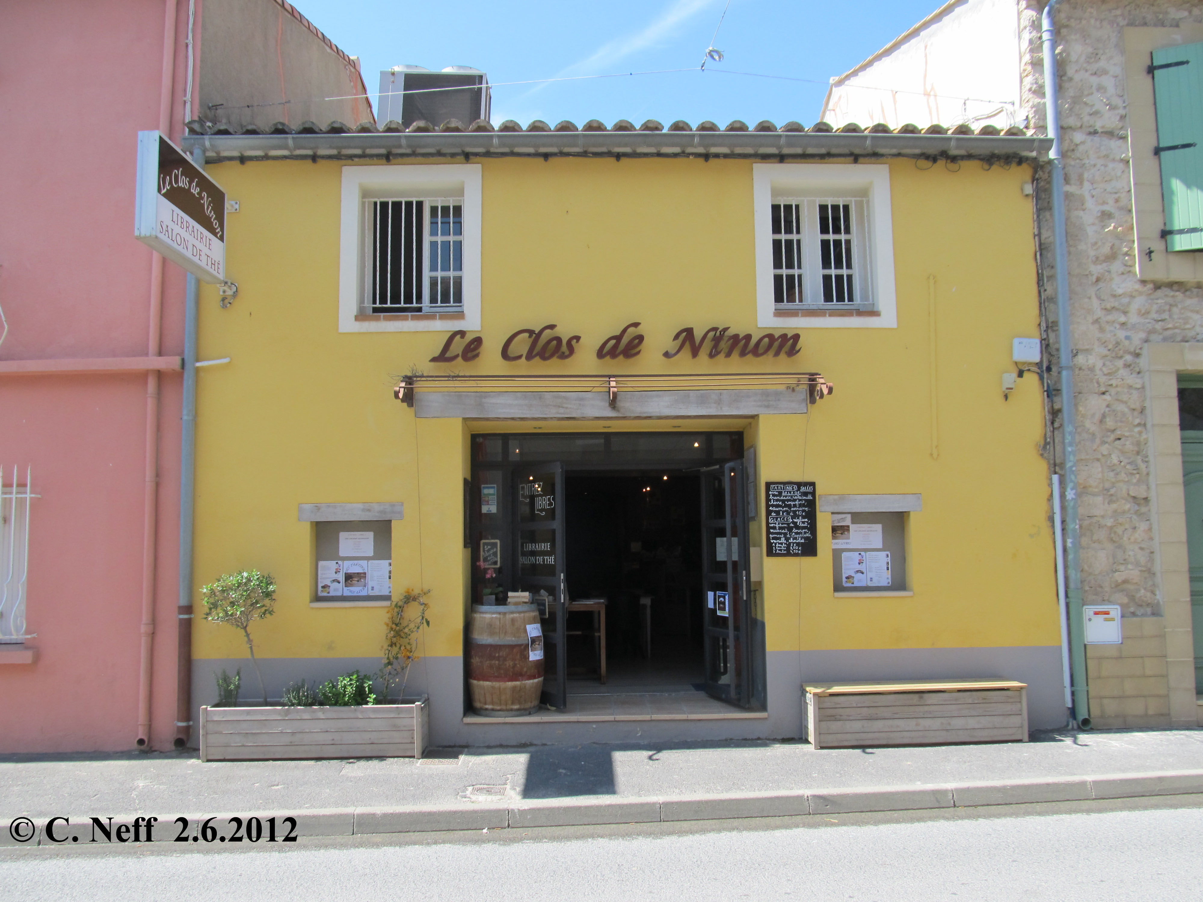 Entrez libres - au clus de Ninon 2.6.2012